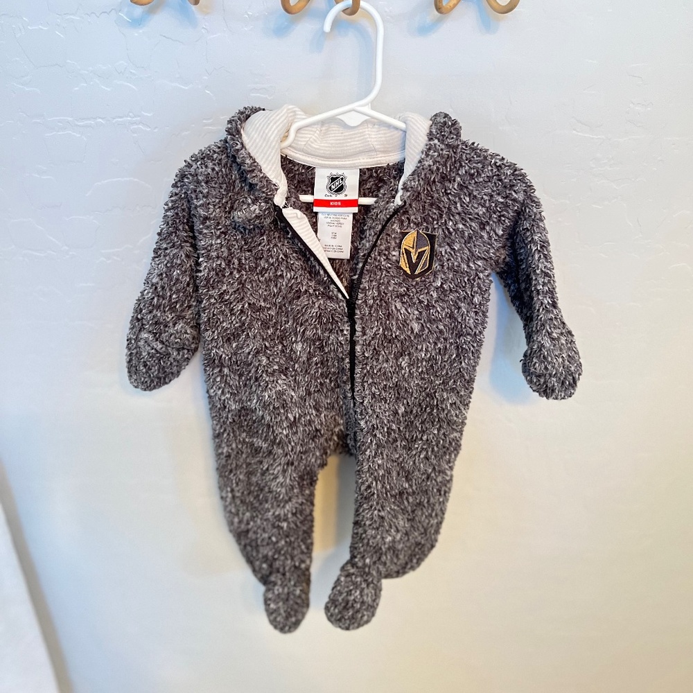 NHL Infant Las Vegas Golden Knights Nap Teddy Fleece Footed Black Onesie